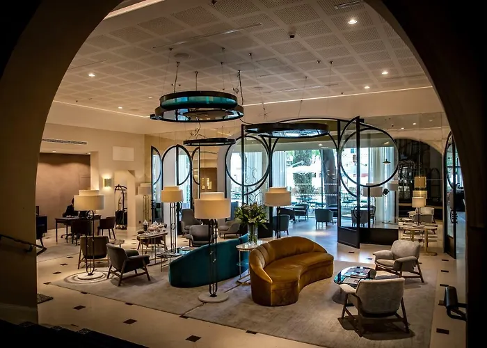 Maison Albar L'imperator 5* ニーム